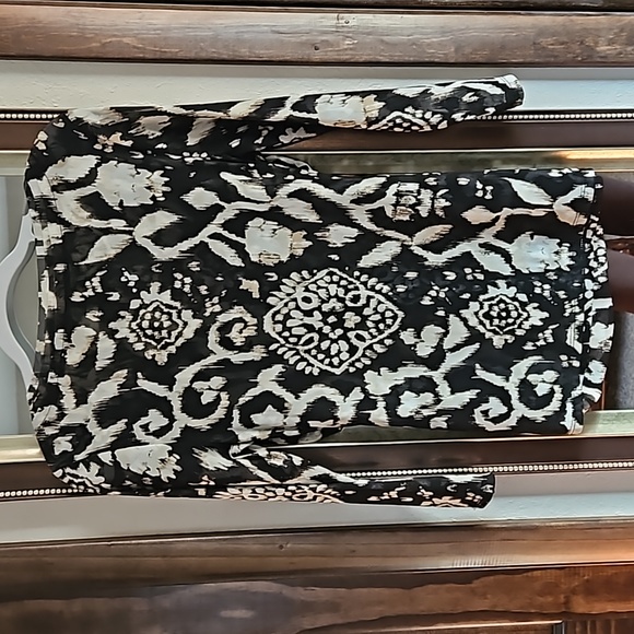 3/4 Sleeve side ruching blouse - Picture 5 of 8